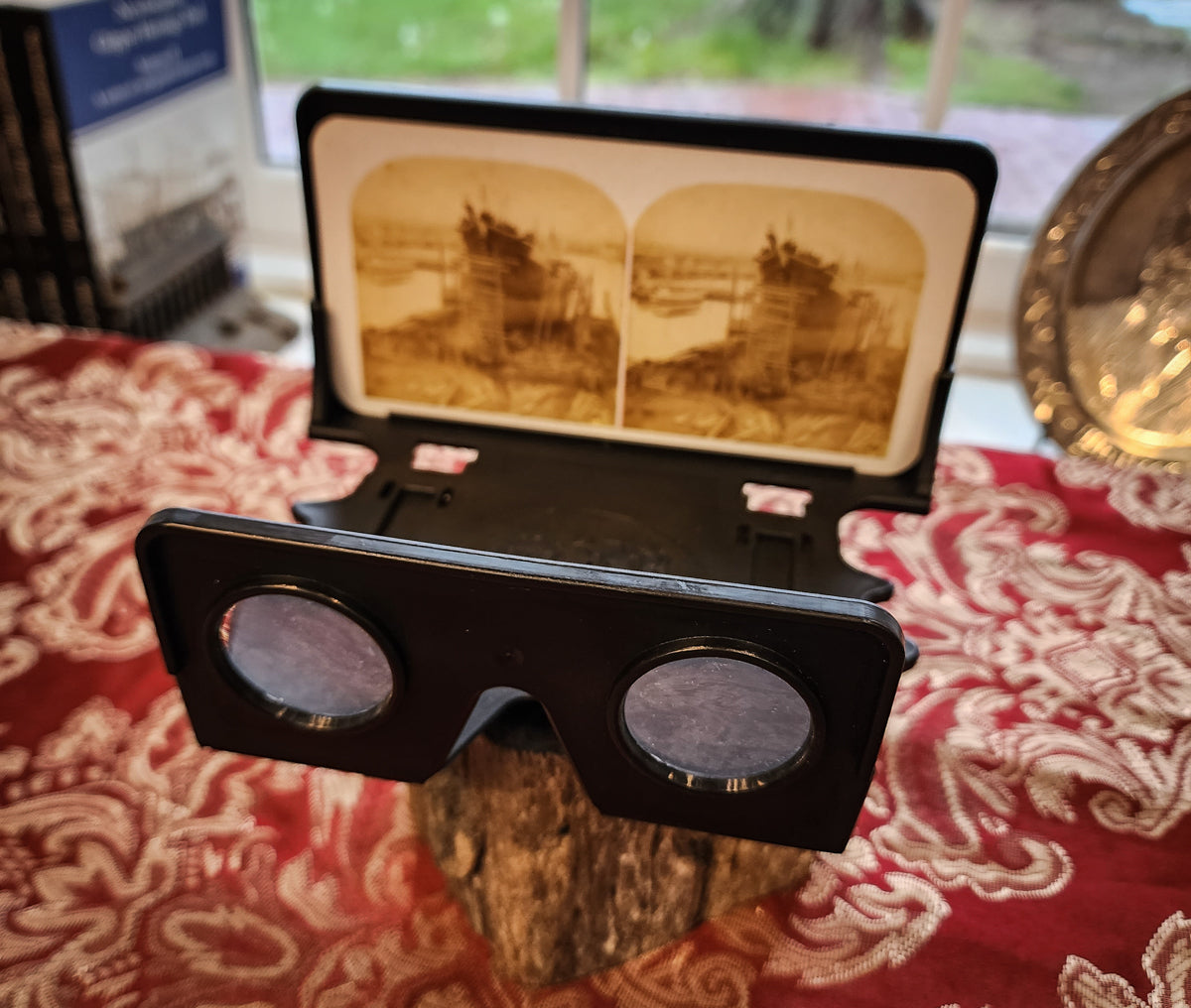 Patent OWL Stereoscope Viewer | Designed by Brian May