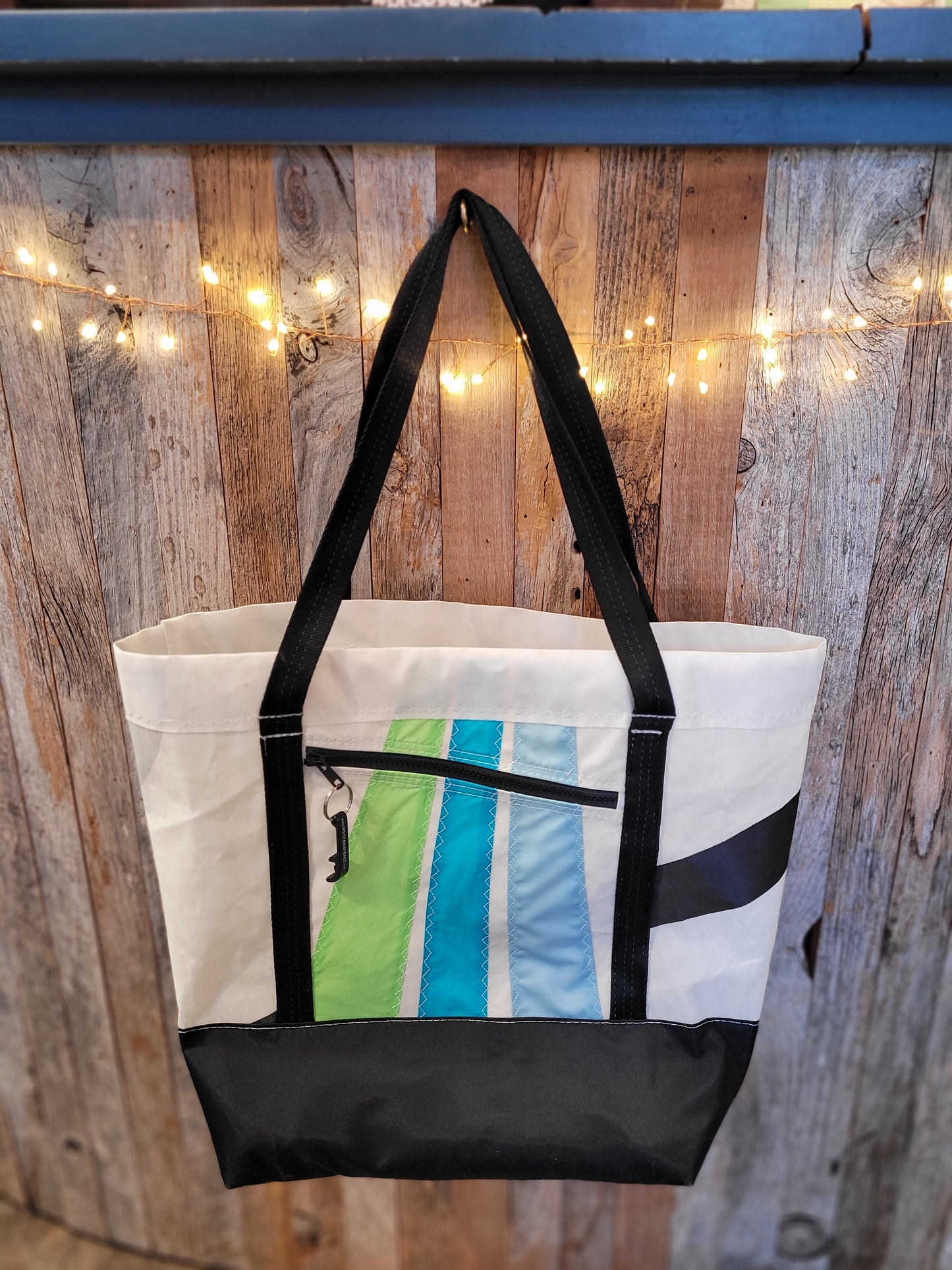 Hoist Away Bag | MEDIUM | Black and White