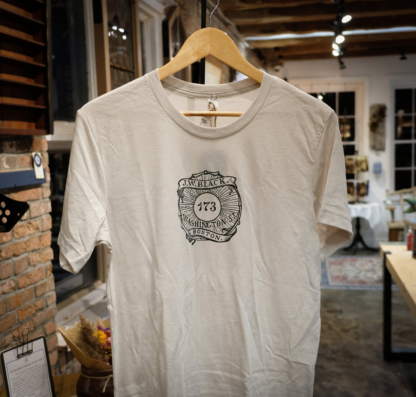 J.W.Black | Unisex T
