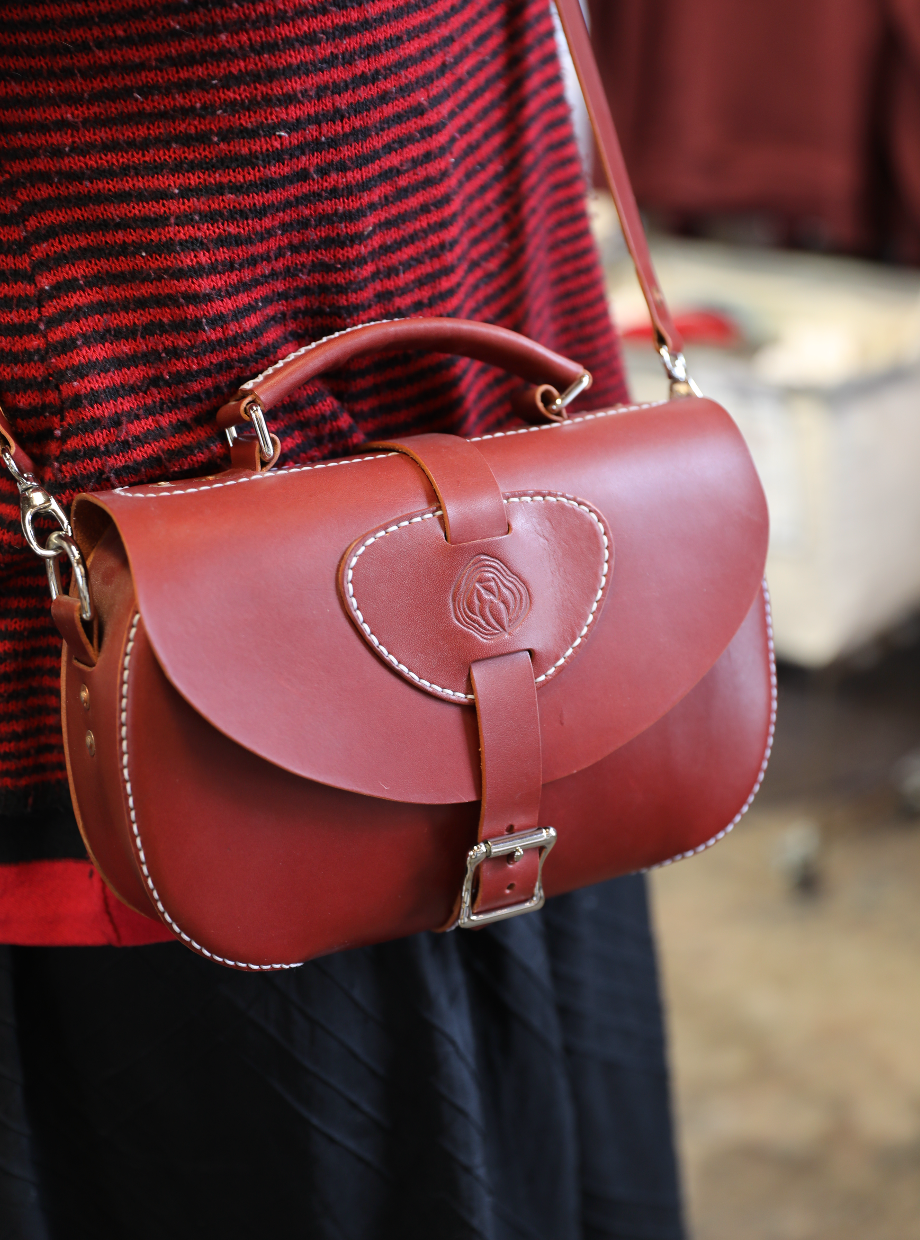 Handcrafted Leather Bag | Oak & Awl | Circle