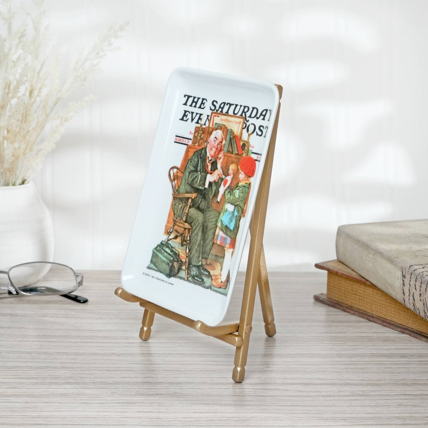 Bard's Satin Metal Easel, 7" H x 4.25" W x 4.5" D