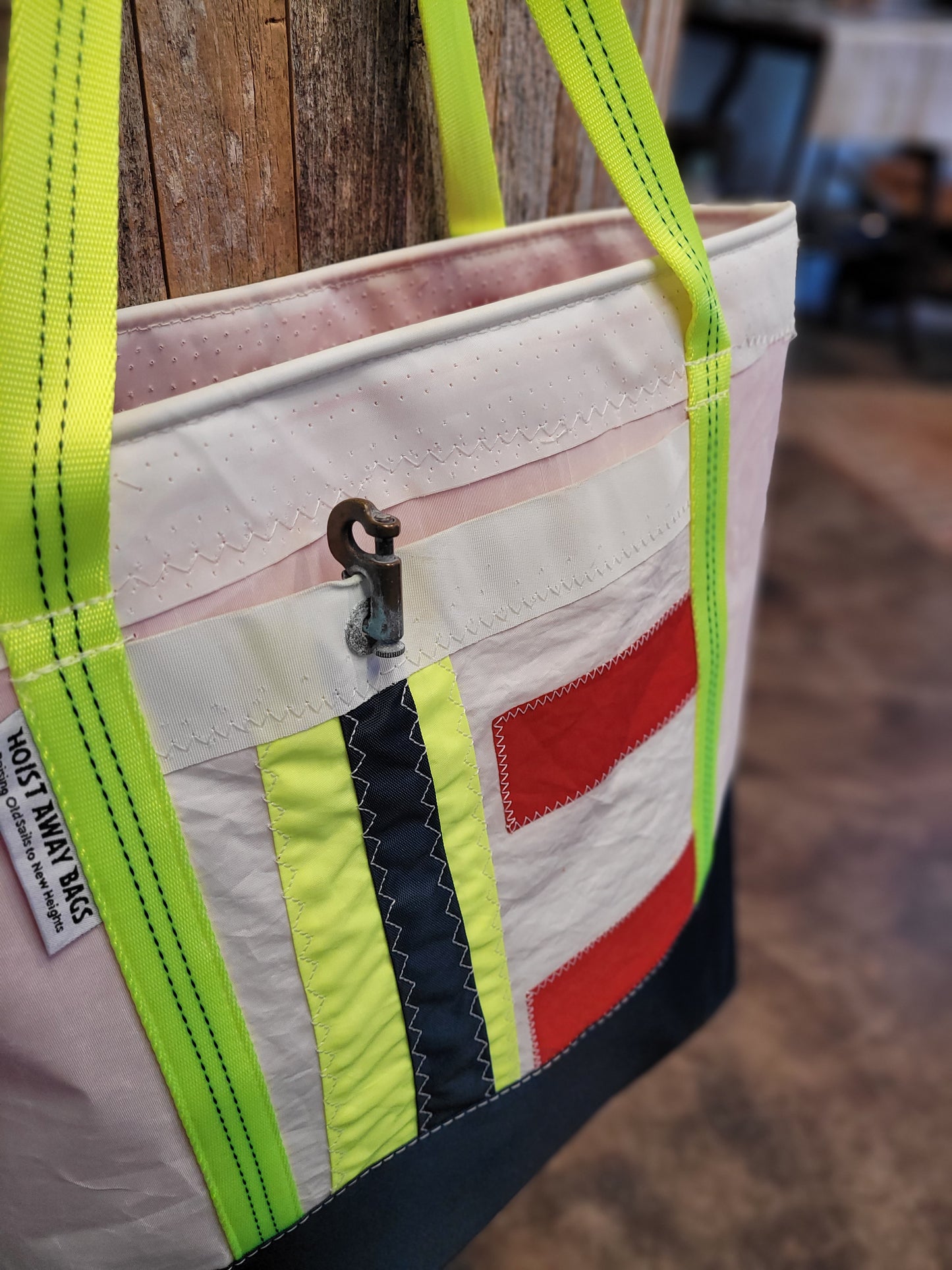 Hoist Away Bag | MEDIUM | No.7 neon