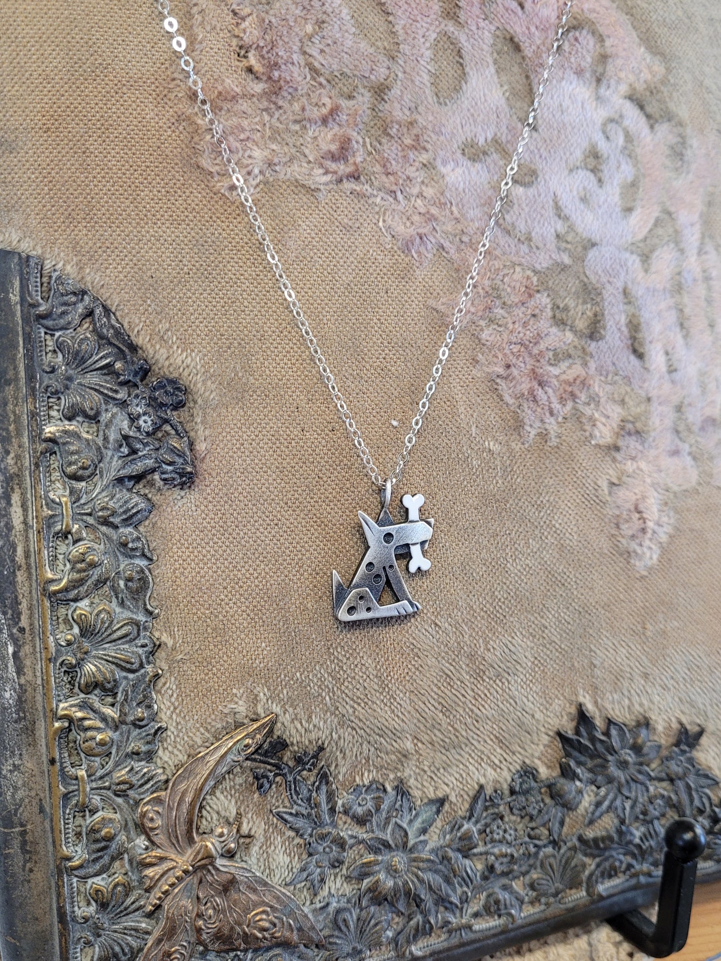 Fido Silver Pendant | Chickenscratch