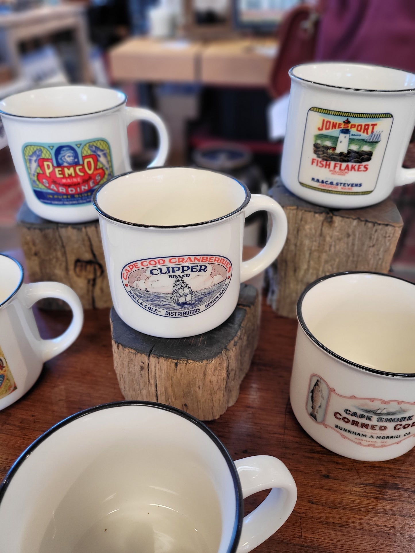 NE Cannery Series | Clipper Brand Cranberries | Ceramic Camper Mug